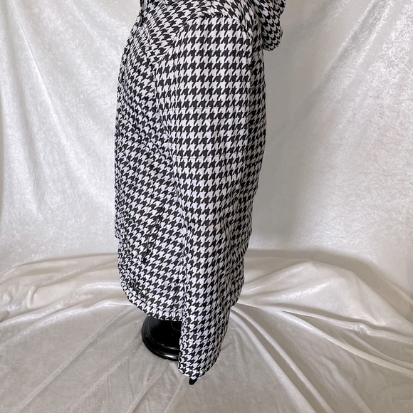 Parisian-style coat - Picture 5 of 11